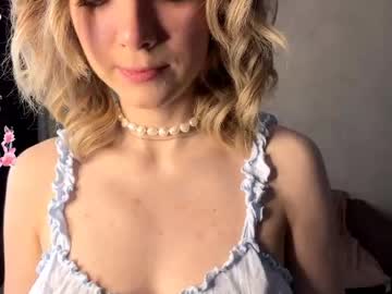 Leslie^^ help me reach 300 thumbs up please