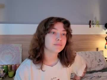 <3Next stream  at 3 p.m (New York time zone)