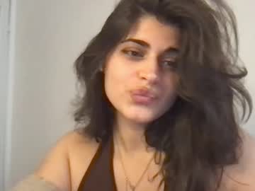 Kylie ➜ NEXT STREAM 11/09/2026
