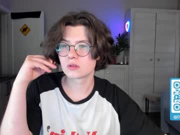 Derek (independent model)  - https://fansly.com/derek_shameless?r=2089